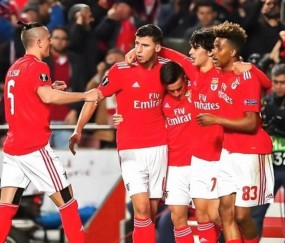 赢球了排名却掉，葡超争冠进入诡异胶着状态，本菲卡虽取胜却被体育反超积分榜上竞争异常激烈