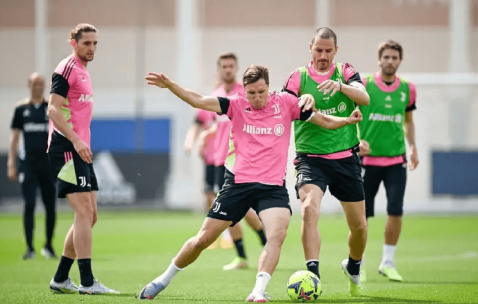 周六006西甲：升班马奥维耶多主场迎战贝蒂斯，铁桶阵能否抵挡安达卢西亚雄狮？