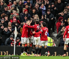 不容易！曼联多人缺战阿莫林无奈变阵 残血红魔胜纽卡