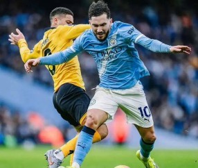 英超太刺激，利物浦遭压哨绝杀！积分榜如下：曼城落后榜首四分！