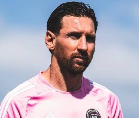 梅西再遇老对手！12月7日美职联总决赛，直面穆勒冲击生涯第47冠