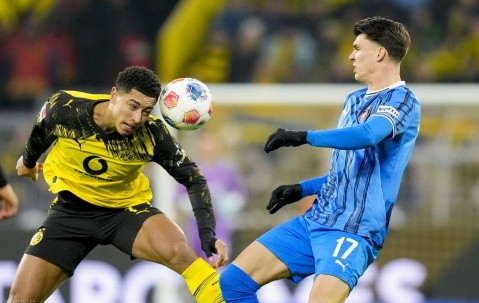 拜仁怕不怕：3-2，德甲第2豪取4连胜，一夜追到仅差领头羊6分