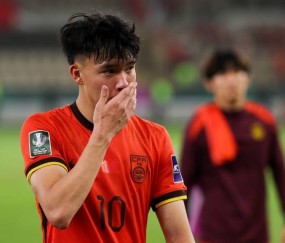 国足2大新星动态！徐彬将上演狼队首秀，王钰栋收德甲豪门邀请未成行