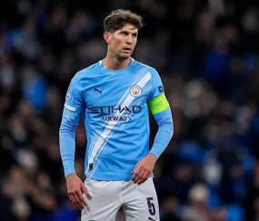 斯通斯伤情未明,曼城欧冠遭遇防线轮换危机