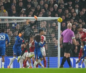 四线争冠？首回合客胜蓝军却难言开心，阿尔特塔该做出取舍决断了