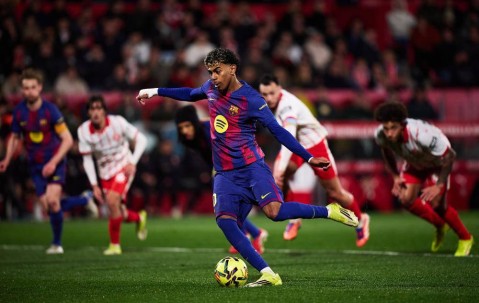 随着赫罗纳2-1爆大冷门，西甲最新积分榜出炉：巴萨正式丢榜首