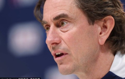 热刺风暴仍在酝酿：弗兰克带队出面应对舆论，帅位命运悬而未决