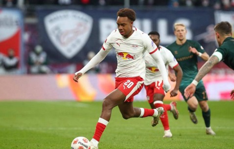 19岁德国新星炸裂绝技，莱比锡2-0完胜不莱梅，逼近德甲榜首位置