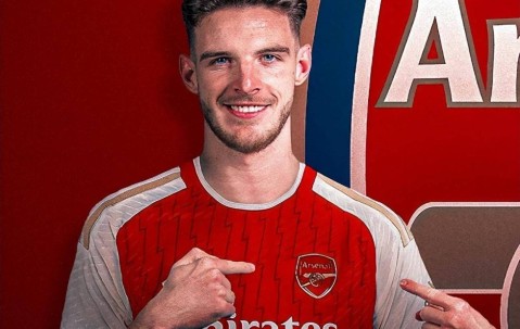 1.05亿还卖亏了？阿森纳第一后腰撑起夺冠希望，他该是英格兰队长