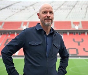 改变!霍伊伦夺冠暗讽曼联,滕哈格下课后,勒沃库森冲进前三