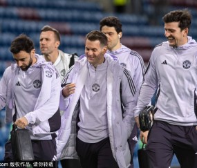 神剧情!舍什科第94分钟反绝杀!曼联3-2再次领先富勒姆!