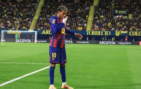 巴萨新王亚马尔缺席训练，弗里克的胜利密码遭遇挑战，加泰德比前景引发担忧