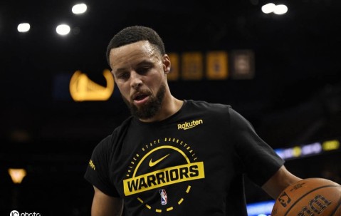 这也行？勇士队医更正：库里受伤的是左腿不是右腿