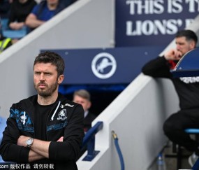 希勒点评曼联变化：卡里克的4231战术重塑球队信心与表现