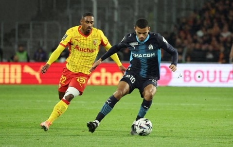 2-1，法甲第5掀翻法甲第2，24岁曼联弃将格林伍德发威难换3分