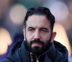 曼联1-1西汉姆，又是换人后丢球，无法守住领先优势暴露出球队不成熟问题