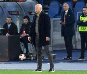 利物浦四连平球迷狂嘘，董事会为何依然力挺斯洛特