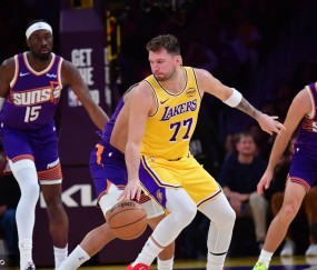 东契奇38+11詹姆斯10分 湖人负太阳7连胜被终结