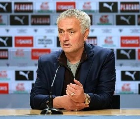 穆里尼奥：很高兴阿韦洛亚能执教皇马，对阿隆索下课并不惊讶