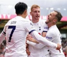 周日022法甲:朗斯VS尼斯 欧冠资格竞争者的直接对话