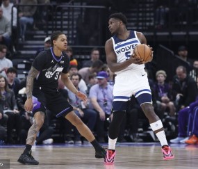 爱德华兹38+8乔治43分 森林狼不敌爵士