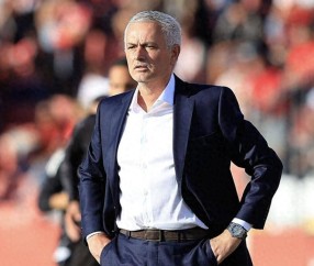 帕夫利季斯7点球救不了本菲卡!穆帅战术板被批:20年前的战术打不动现代足球