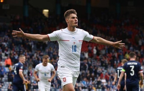 鲁本索萨预测阿隆索有机会拿到欧冠冠军，希克适合利物浦