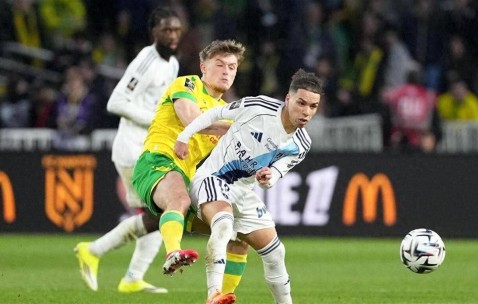 2-1，21岁意大利悍将一剑封喉，率队掀翻法甲8冠王，迎来两连胜