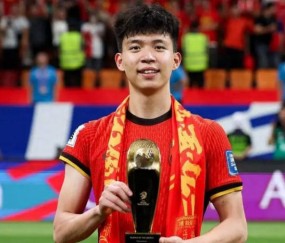 德国球探力荐王钰栋：或冬季转会加盟实力德甲球队，引发广泛期待