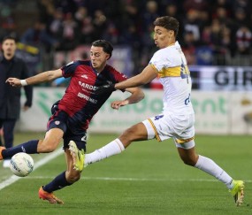 2-0逆转!26岁AC米兰旧将助攻莱切击败卡利亚里,意甲迎来两连胜