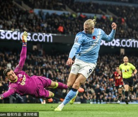 高清：英超曼城2-0伯恩茅斯升第二 哈兰德霸气双响