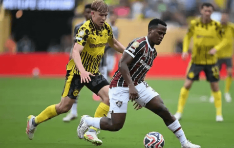 德甲保级生死战！奥格斯堡主场死磕分心弗赖堡 00:30 伤病潮下的胶着对决