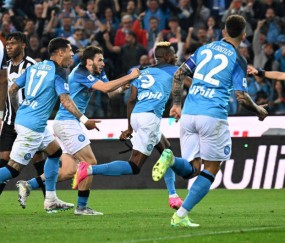 意甲焦点战:那不勒斯VS科莫——实力差距下的胜负天平与比分推演