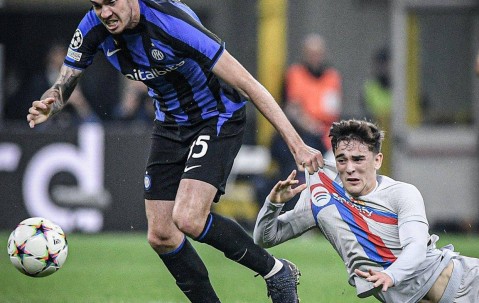 价值1亿！皇马巨星或转投曼联利物浦挖角卡马文加，国米铁闸或来投