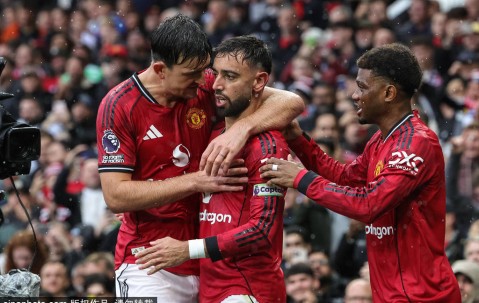 名宿：曼联在客场踢利物浦更好 可以摆大巴+伺机打反击