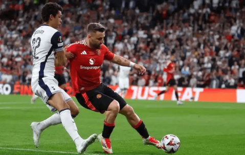 焦点战前瞻！曼联VS热刺：红魔三连胜冲四，热刺残阵迎生死考验