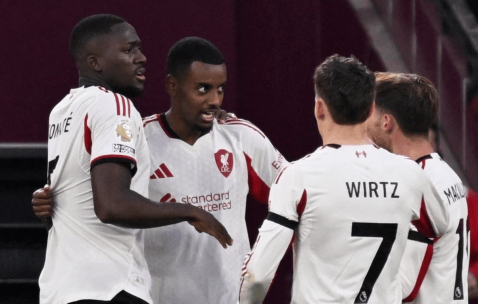 英超最新积分战报：曼联逆袭，领头羊阿森纳丢分，曼城第2名