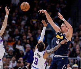 约基奇三双马尔卡宁27+8 掘金送爵士三连败