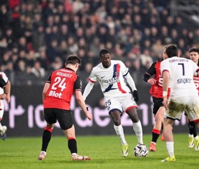 法甲争冠进入白热化:巴黎圣日耳曼七连胜终结,雷恩主场3-1爆冷取胜