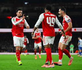 豪门悲喜夜:利物浦0-3出局7场6负 阿森纳2-0迎8连胜 曼城3-1逆转