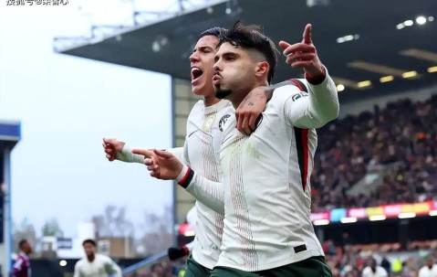 2-0伯恩利＋斩获联赛3连胜＋全部零封＋跃居积分榜第2位！