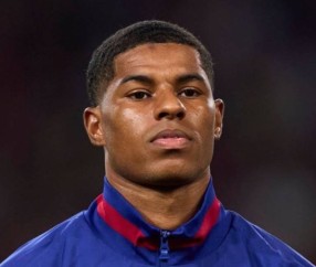 9球9助攻!拉什福德半程最佳引援,曼联太子为啥在巴萨打不上首发