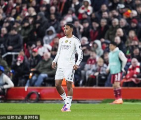 重创!阿诺德伤停两月 皇马右路告急 欧冠生死战遭遇防线危机