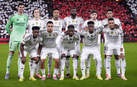 皇马3-0打脸阿隆索！球迷：早该用安切洛蒂的战术，何必浪费三场？