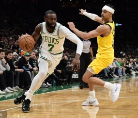 布朗31+9西亚卡姆25+6 凯尔特人逆转步行者三连胜