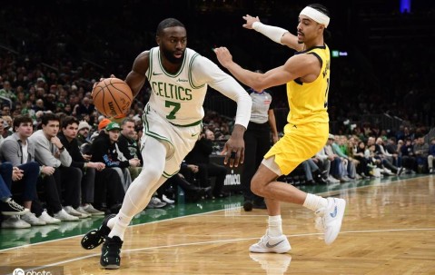 布朗31+9西亚卡姆25+6 凯尔特人逆转步行者三连胜