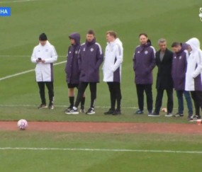 曼联连胜后卡里克连夜分析比赛，不休假加班备战！拉爵直言非常满意