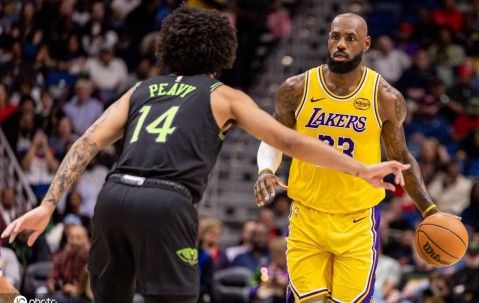 詹姆斯30+8+8东契奇30+10 艾顿18+11湖人送鹈鹕8连败