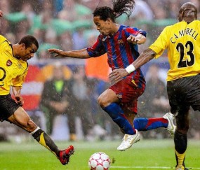 周日013意甲：卡利亚里VS罗马，罗马：客场刷分？卡利亚里：偏要搅局