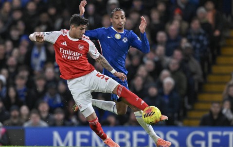 英超｜10人切尔西主场逼平阿森纳